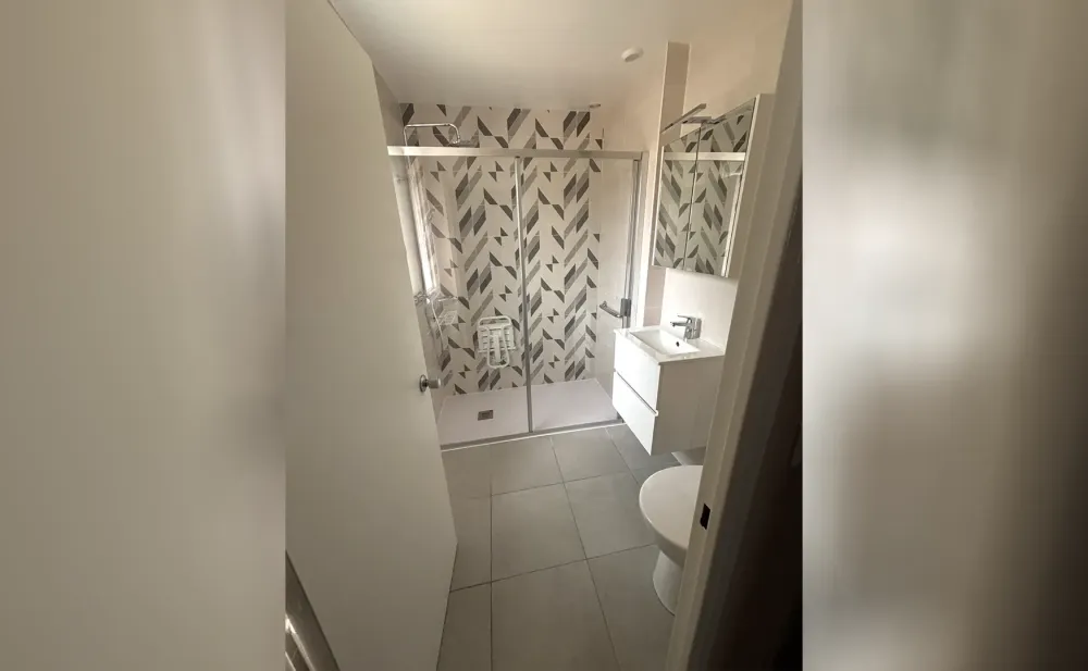Salle de bain après